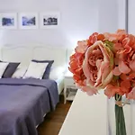 White & Gray Apartamento *