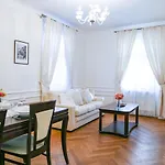 Appartement White & Gray *