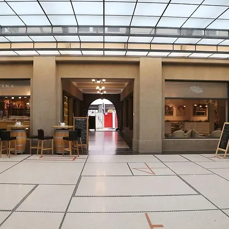 Apartman White & Gray *