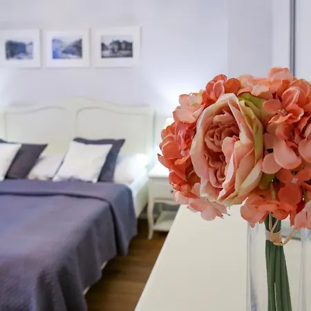 White & Gray Appartement *